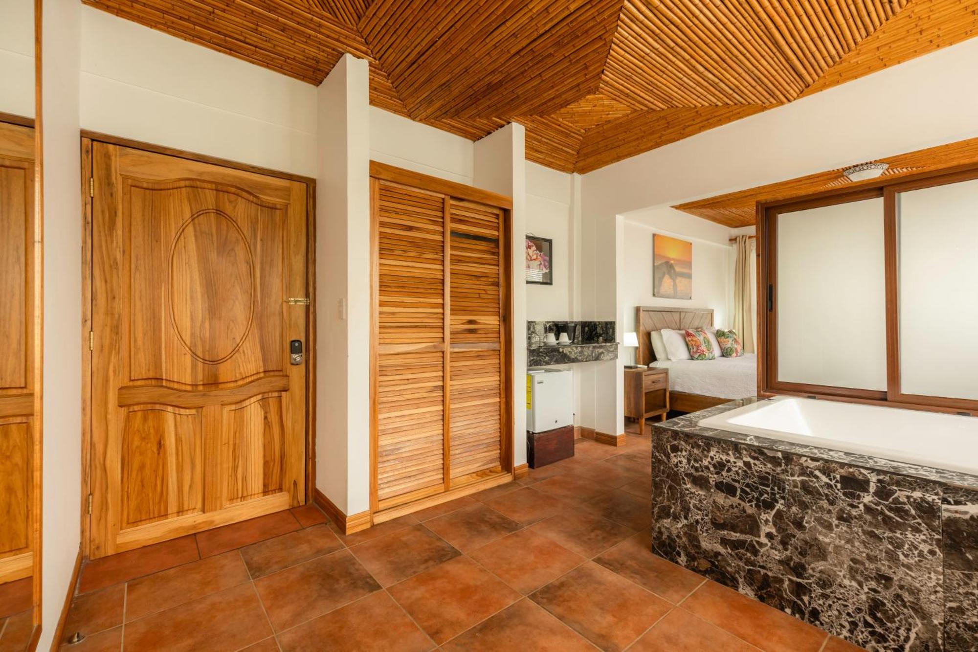 Jaco Laguna Resort & Beach Club Экстерьер фото
